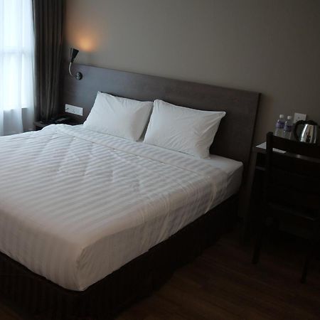 Kl Hotel ลาบวน ภายนอก รูปภาพ